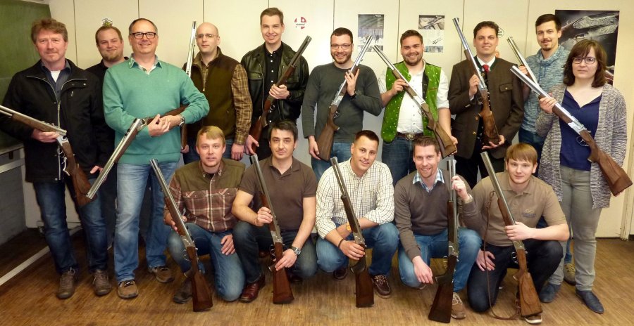 Die nächste Generation Büchsenmachermeister Gruppe neuer Meister