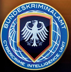 Bundeskriminalamt BKA: illegale Waffen aus dem Darknet BKA Cybercrime Intelligence Unit bekämpft illegalen Waffenhandel im Darknet