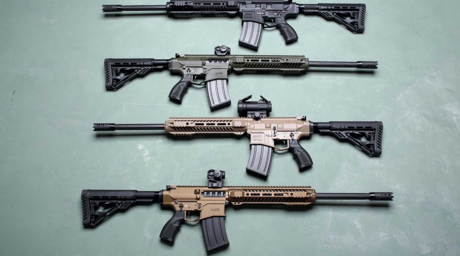 caliber 9/2016 UTAS Defense XTR 12 in vier verschiedenen Beschichtungen/Farbtönen.