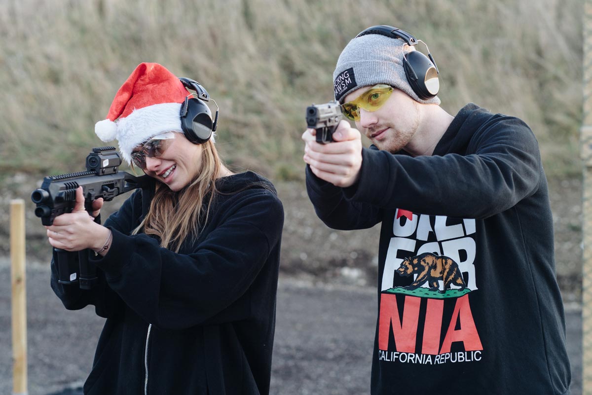 kurzwaffe: Christmas Shooting mit Mr. & Mrs. Smith kurzwaffe: Christmas Shooting mit Mr. & Mrs. Smith