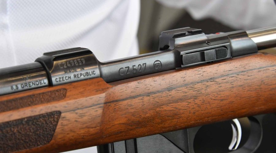 CZ 527 Varmint MTR Repetierbüchse für den Schießstand