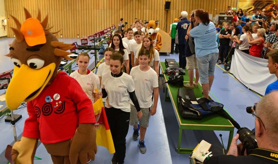 22. RWS Shooty Cup Einmarsch der Nachwuchsschützen