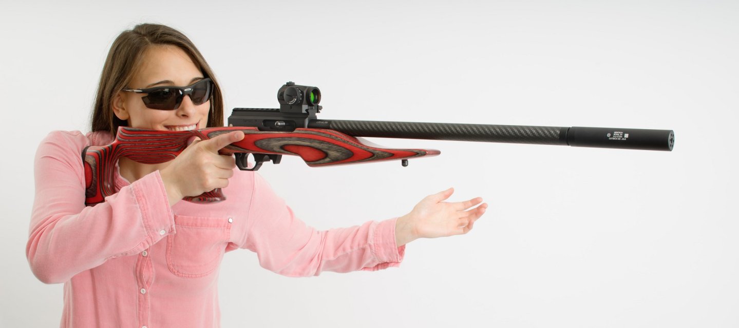 EU-Waffenverbot: Erfolg im Parlament Frau mit Gewehr