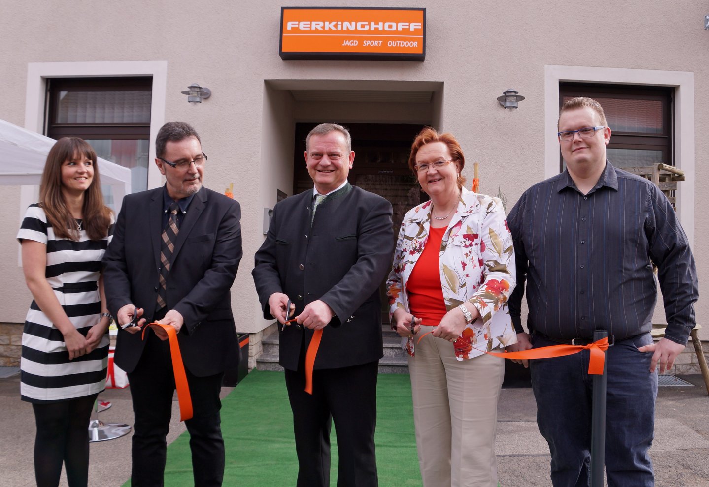 FERKINGHOFF feiert Eröffnung des neuen Standorts FERKINGHOFF feiert Eröffnung des neuen Standorts