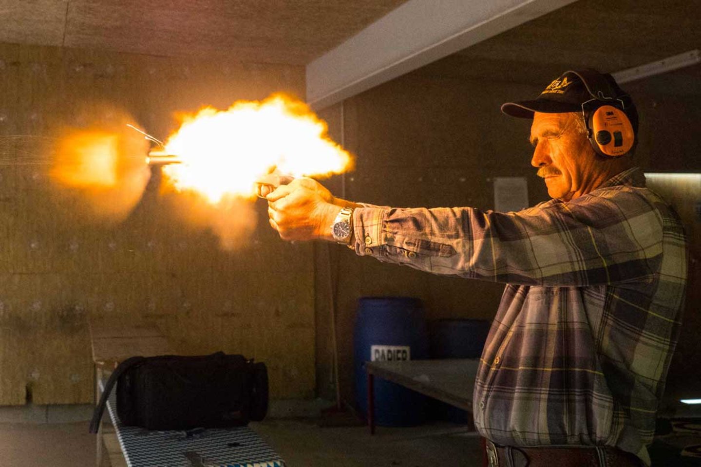 Freedom Arms Shoot 2017 Revolverschütze beim Schuss