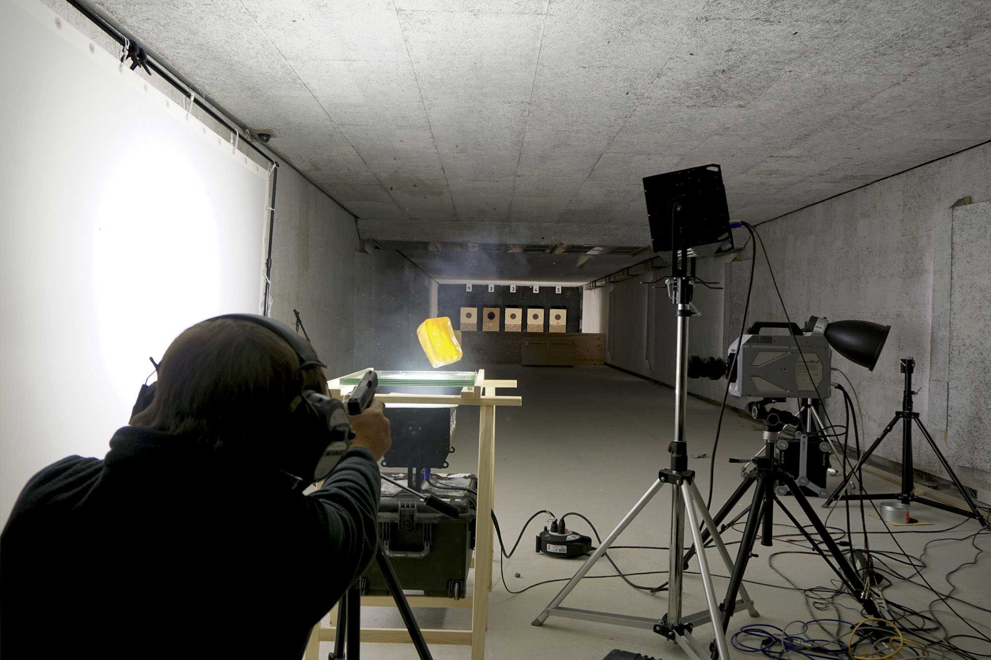 waffen: High-Speed-Geschossaufnahmen von Werner Mehl waffen: High-Speed-Geschossaufnahmen von Werner Mehl