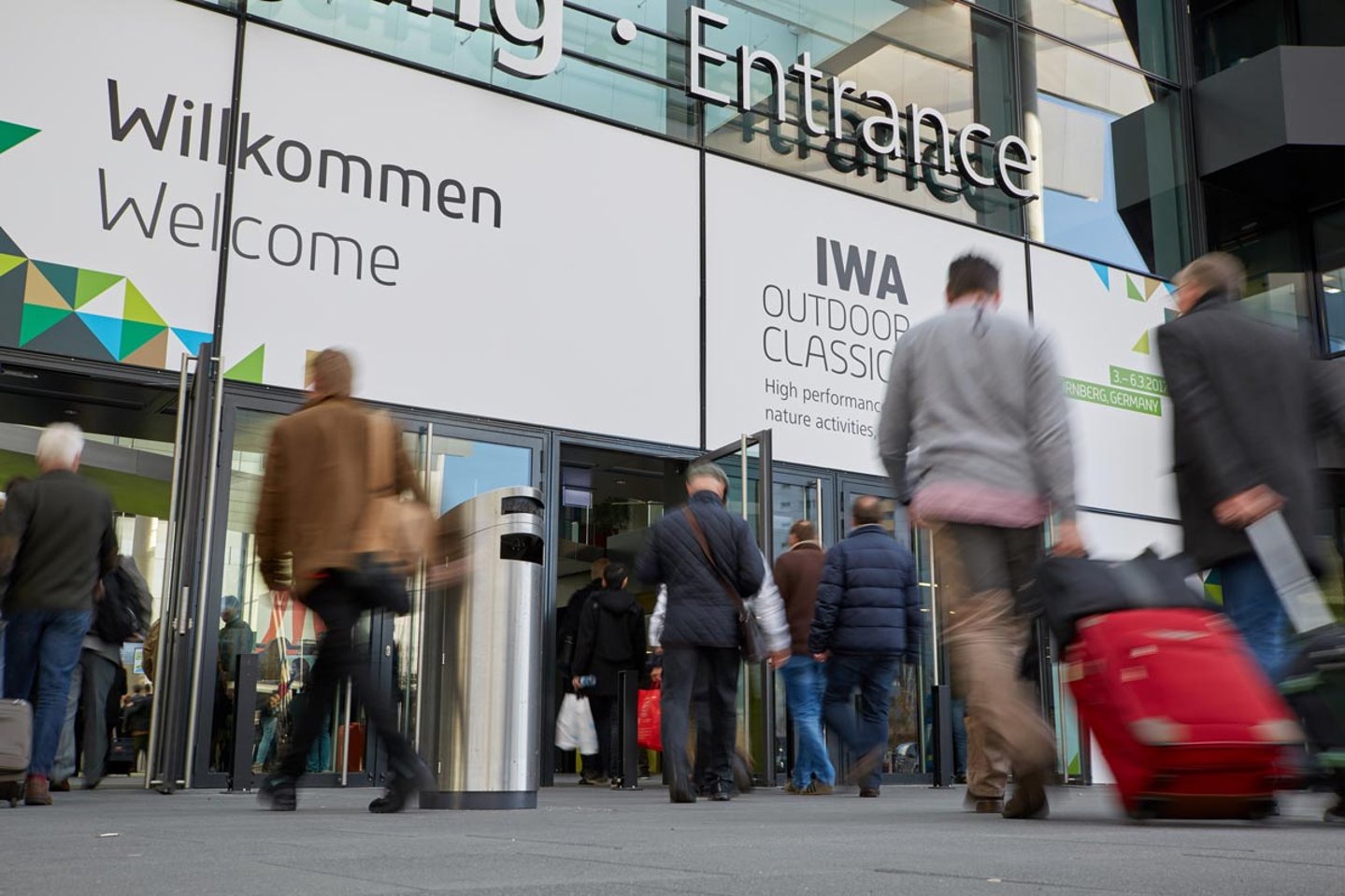 Wechsel bei der Veranstaltungsleitung IWA Eingang zur Messe