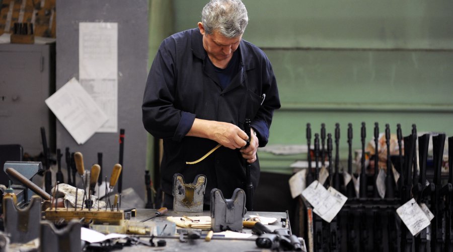 The "Kalashnikov Group" launches a new company website and corporate logo!