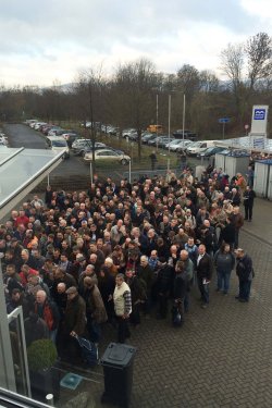 Waffenbörse Kassel im Frühjahr 2019 Eingang zur Messe Kassel