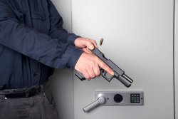 Änderung Waffengesetz: Bundesrat und Bundestag beraten Waffengesetz und Aufbewahrung