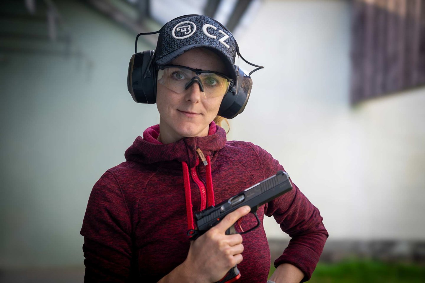 Anke Bolle Teamschützin AKAH mit CZ Shadow 2