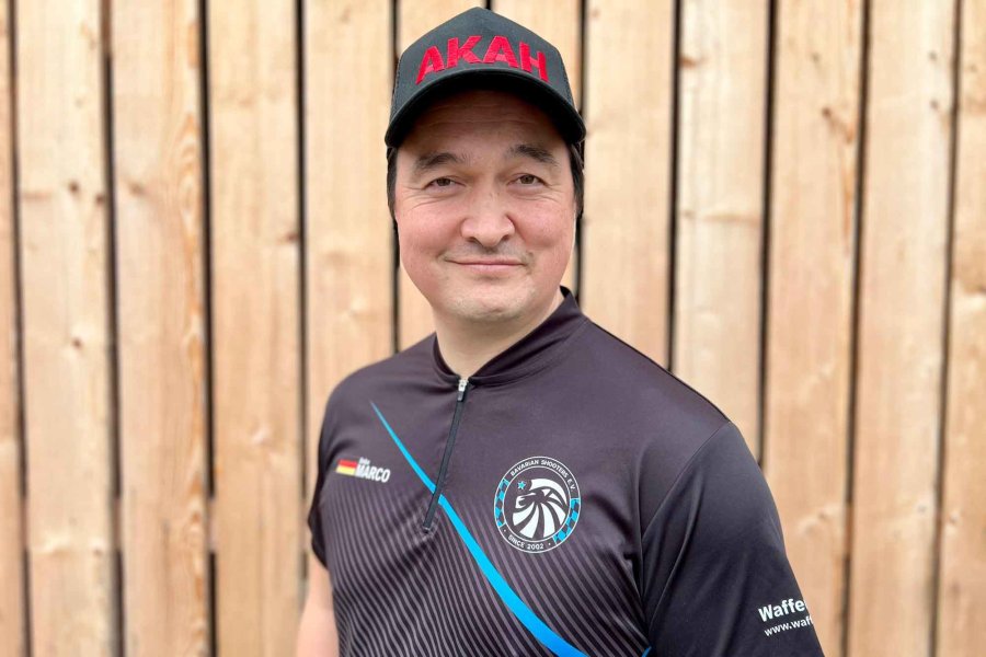 Akah Schütze Marco Beba