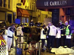 Stellungnahme von Firearms United nach den Anschlägen in Paris Szene in Paris vom 13.11.2015 nach den blutigen Terroranschlägen