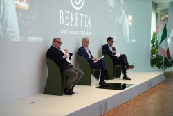 Pietro Guasalli Beretta, Carlo Guasalli Beretta und Carlo Guasalli Beretta standen Rede und Antwort