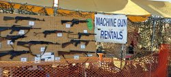 Das größte private MG-Schießen der Welt: Big Sandy Shoot – Reportage aus den Vereinigten Staaten Machine Gun Rentals auf dem Big Sandy Shoot.