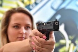 CZ Neuheiten 2018: Gewehre und Pistolen für Jagd und Schießsport Neues Kleinkaliber-Wechselsystem Kadet für CZ Shadow 2