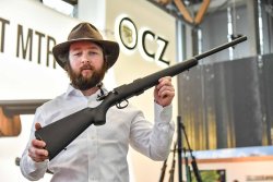 CZ Neuheiten 2018: Gewehre und Pistolen für Jagd und Schießsport Repetierbüchse CZ 455 Varmint Synthetic mit Kunststoffschaft im Kaliber .22 Long Rifle