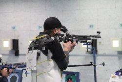 Schießen Luftgewehr stehend aufgelegt