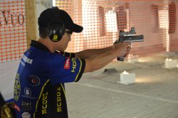 European Steel Challenge 2017 Schütze schießt in Rimfire Division bei der European Steel Challenge