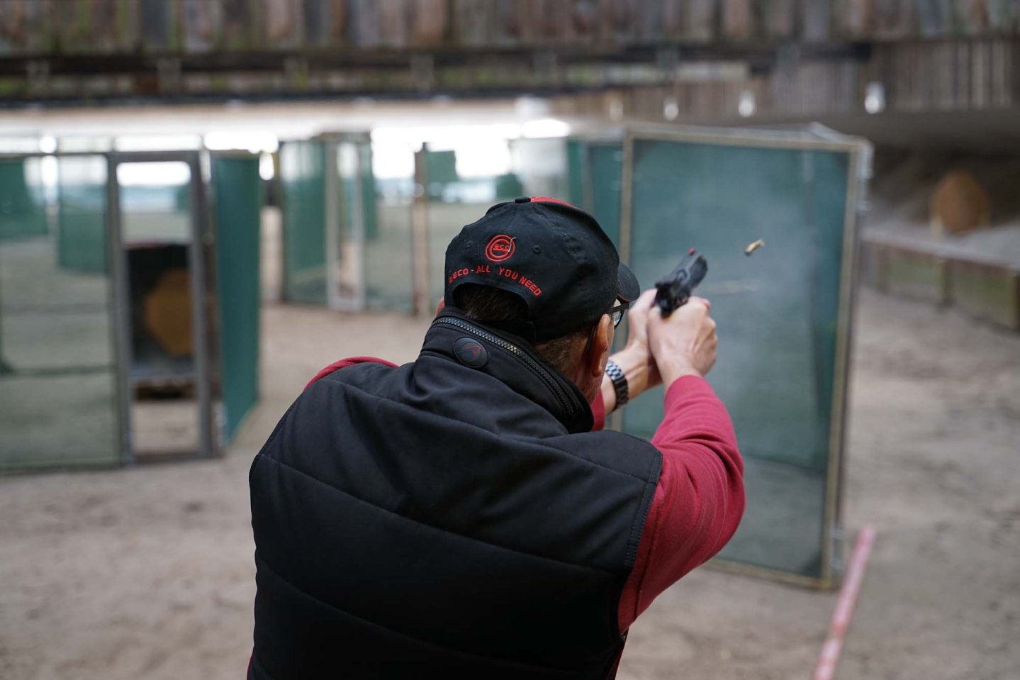Schütze auf der Stage bei den GECO IPSC Masters 2022.