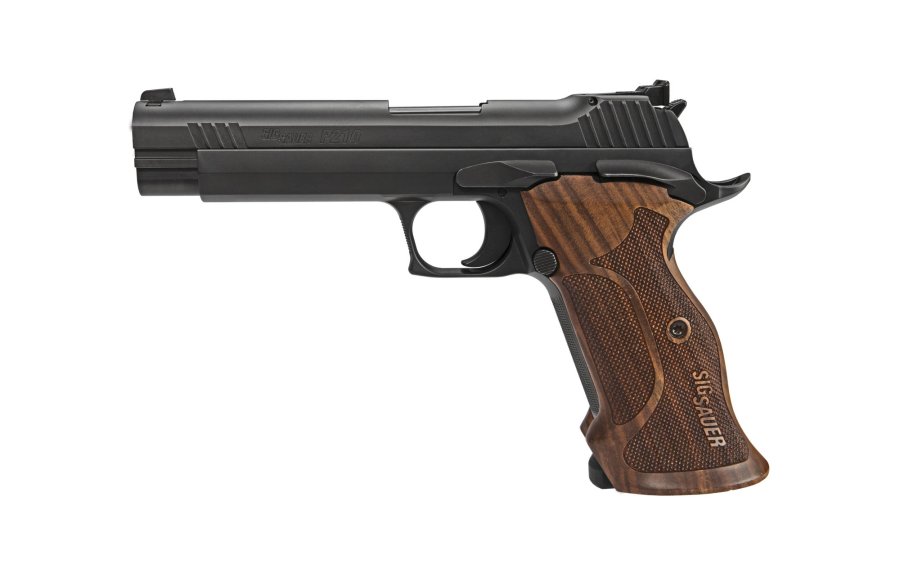 Ense statt Eckerförde: German Sport Guns (GSG) vertreibt ab 2021 Waffen von SIG Sauer Firearms SIG Sauer P210 Target komplett von links.
