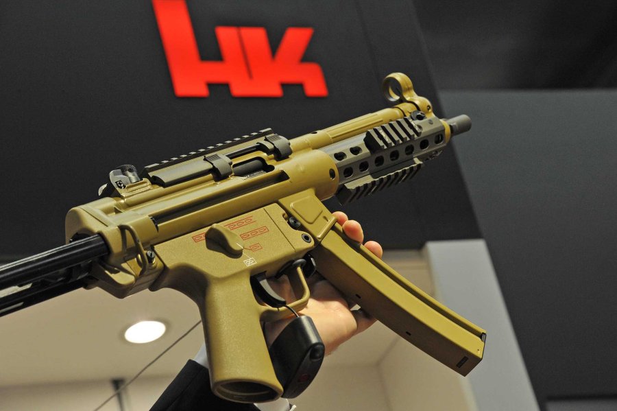 HK trennt sich von CEO Norbert Scheuch Moderne MP5 Maschinenpistole