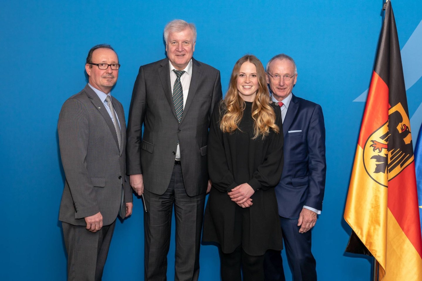 Kritik am Waffentechtsentwurf 2019: VDB im Gespräch mit Innenminister Horst Seehofer. Mitglieder des VDB kommen mit Inneminister Horst Seehofer zum Gespräch zusammen.