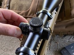 Linker Turm des Ranger 8 zur Intensitätsregulierung des Leuchtpunktes.