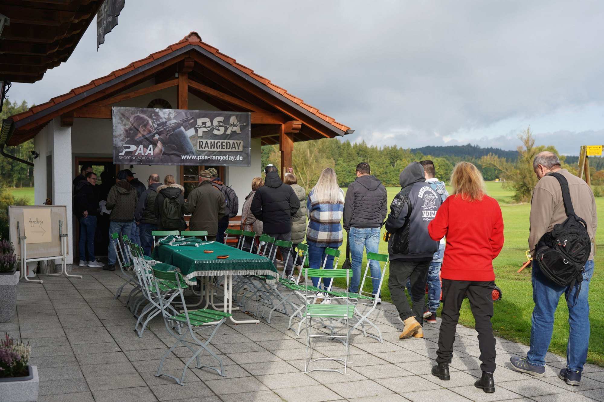 Bericht vom PSA Range Day 2023: Die Besucher konnten viele Waffen und Optiken kostenlos ausprobieren, und das bereits zum neunten Mal