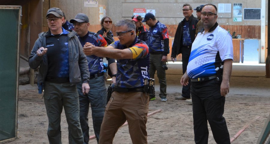 PSC OPEN powered by MAK – IPSC Level III Match im Schießsport-Mekka Philippsburg Marijan und Tanja Loch zusammen mit dem MAK Team auf der Range.