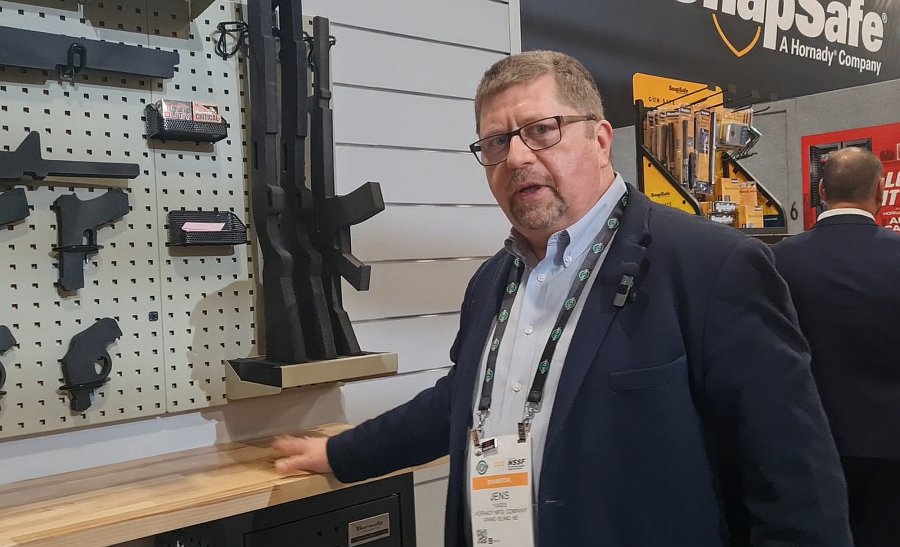 Jens Tigges am Hornady-Stand