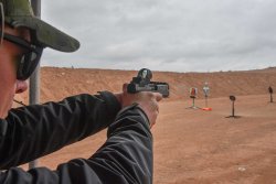 Laugo Arms Alien Creator Limited Optics Pistole