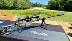 Bericht vom SIG NEXT Event aus den USA: Neuheiten des Herstellers SIG Sauer Cross Sawtooth.