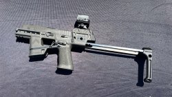 Bericht vom SIG NEXT Event aus den USA: Neuheiten des Herstellers Chassis-System P320-Flux Legion.