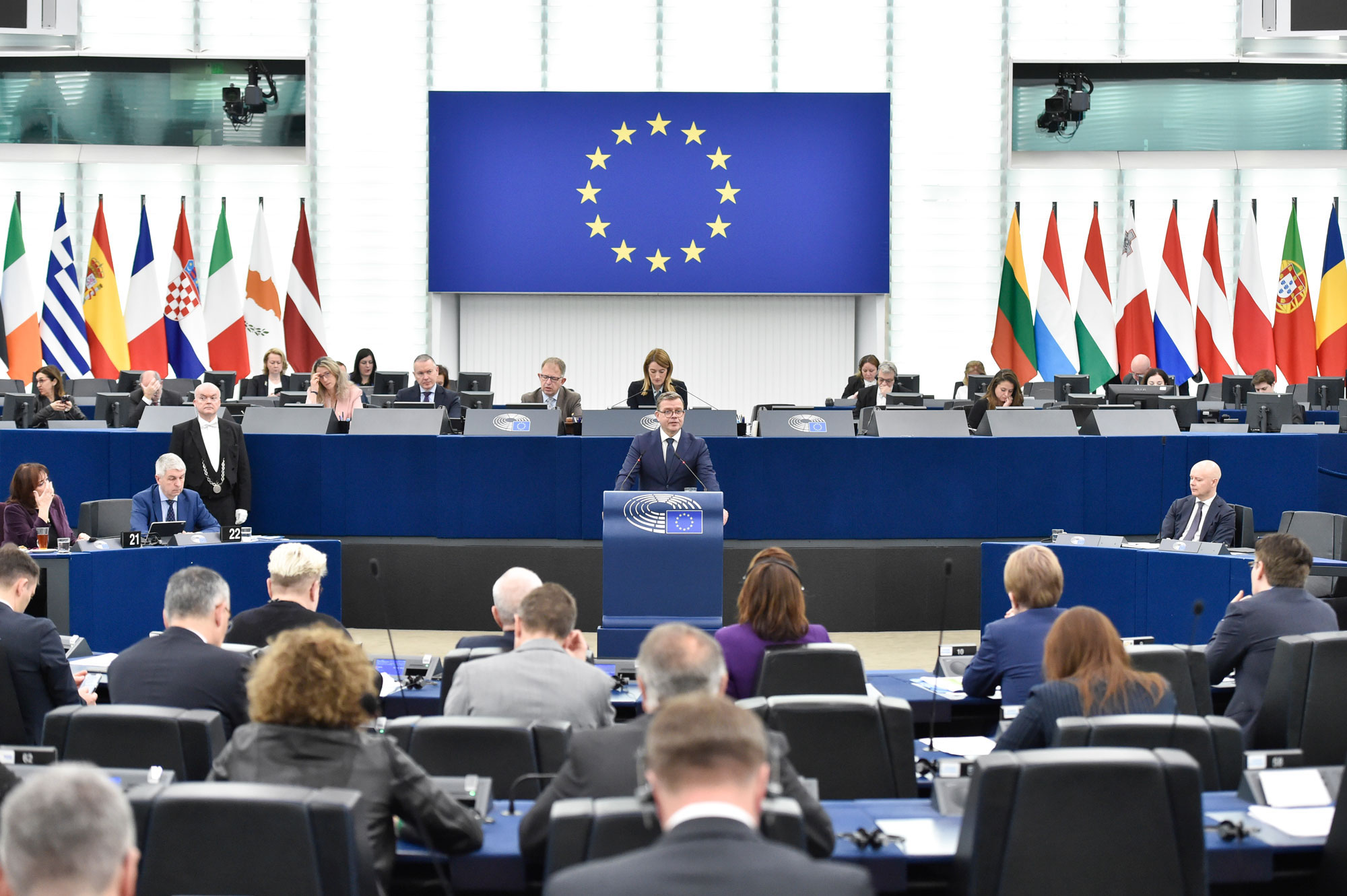 waffengesetz: 2 wichtige Entscheidungen im Waffenrecht und für den Waffenhandel: Verwaltungsgericht Berlin urteilt im Sinne des VDB und Verschärfung der EU-Feuerwaffenverordnung 