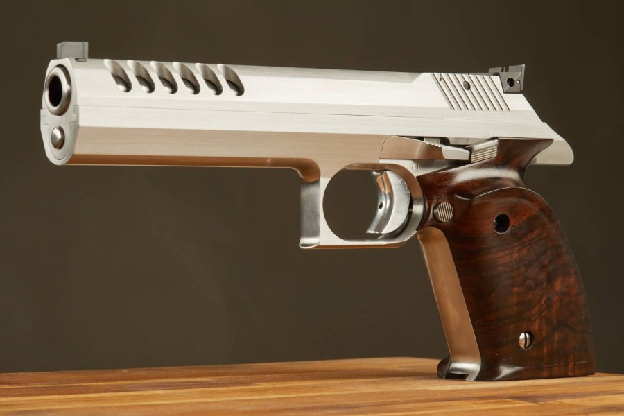 Meisterstück .45-Pistole