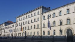 Waffenrecht: In einem Urteil zieht der BayVGH für Bedürfnisprüfung bei Jägern klare Grenzen Waffenrecht: In einem Urteil zieht der BayVGH für Bedürfnisprüfung bei Jägern klare Grenzen