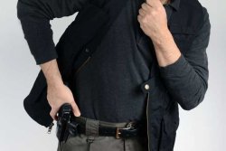 Pistole aus dem Holster ziehen Pistole aus dem Holster ziehen