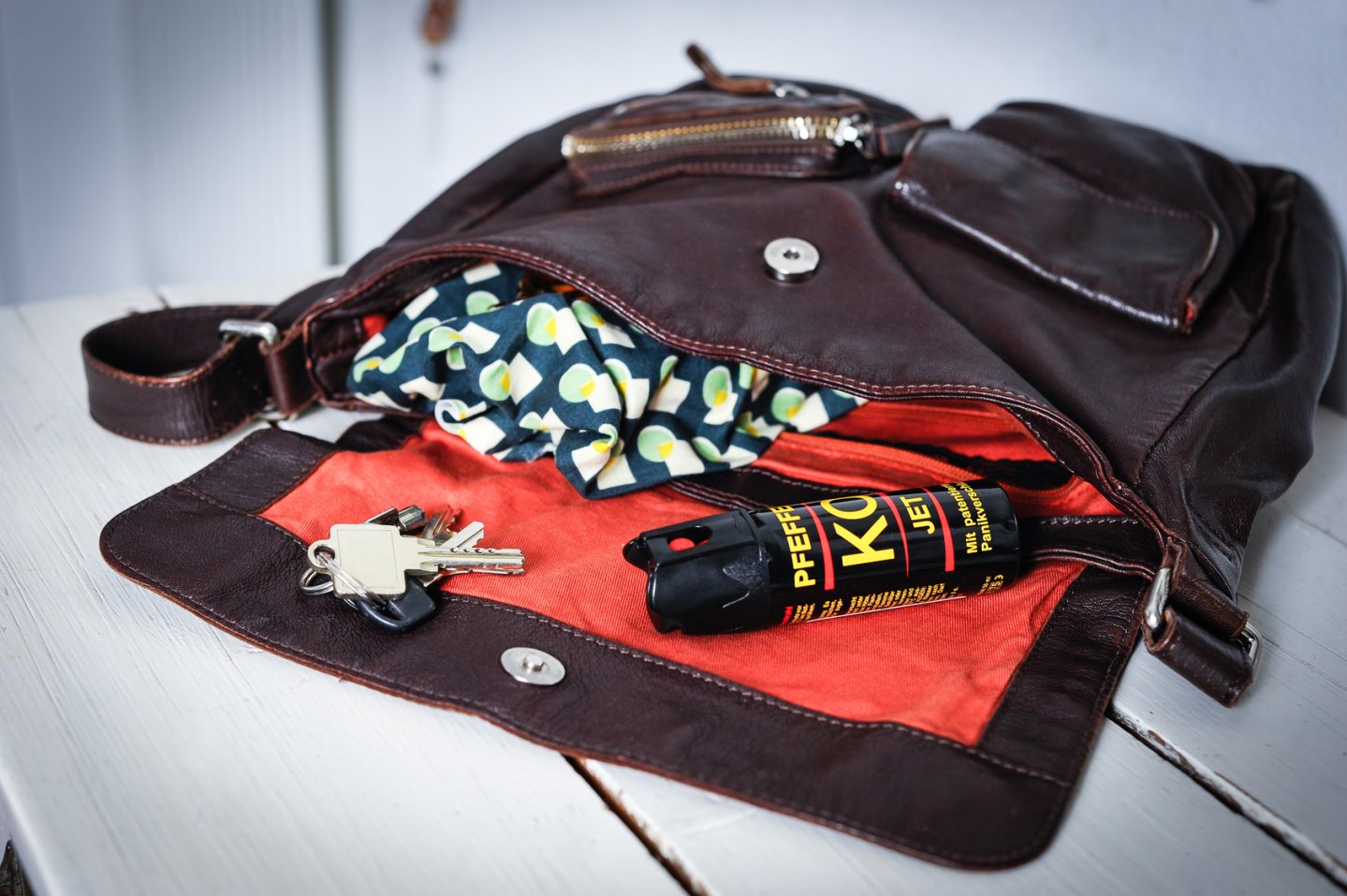 Pfefferspray in einer Tasche