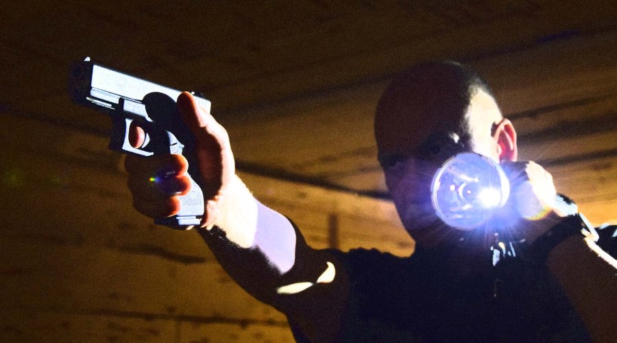 FENIX TK-61: Scheinwerfer im Taschenlampenformat FENIX TK-61: Scheinwerfer im Taschenlampenformat