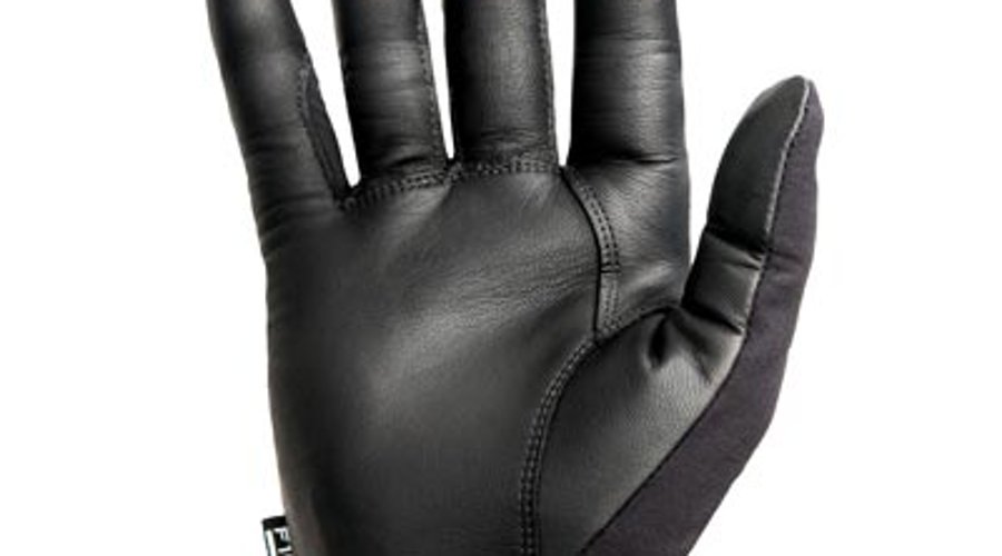 First Tactical: spezielle Ausrüstung für Sicherheitskräfte Handinnenflächen der robusten und flexiblen Einsatzhandschuhe First Tactical Hard Knuckle Glove