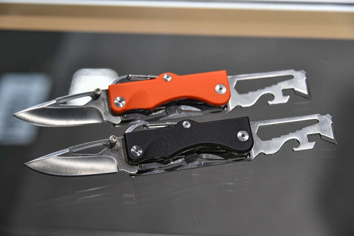 Maserin Shaped Citizen: das vielfältig verwendbare Messer Das Maserin Shaped Citizen Multitool in zwei Farbausführungen