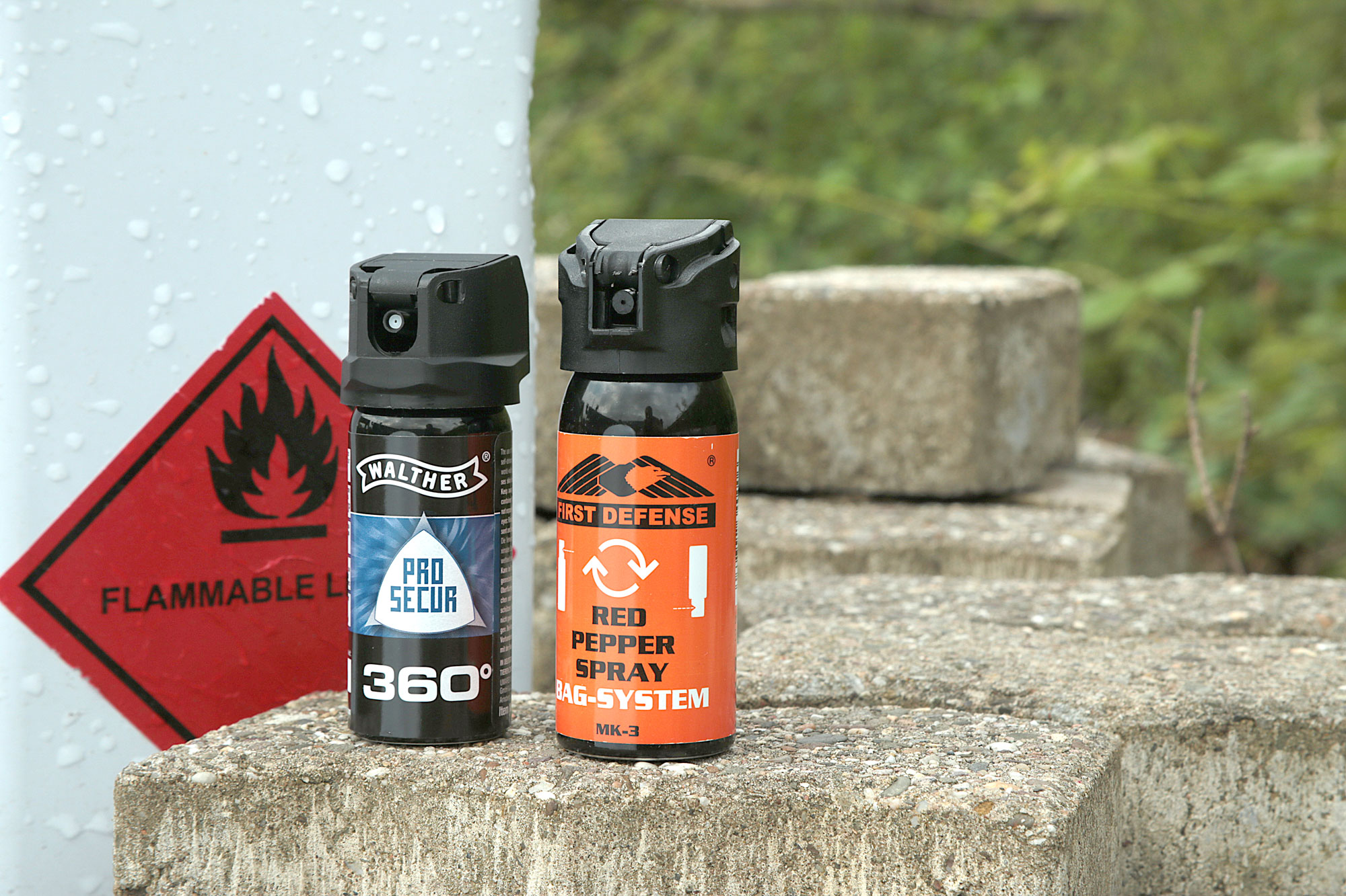 freie-waffen: Pfeffersprays von UMAREX und Def-Tec im Test freie-waffen: Pfeffersprays von UMAREX und Def-Tec im Test