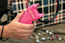 Pinke Produkte für die Selbstverteidigung Pinker Elektroschocker