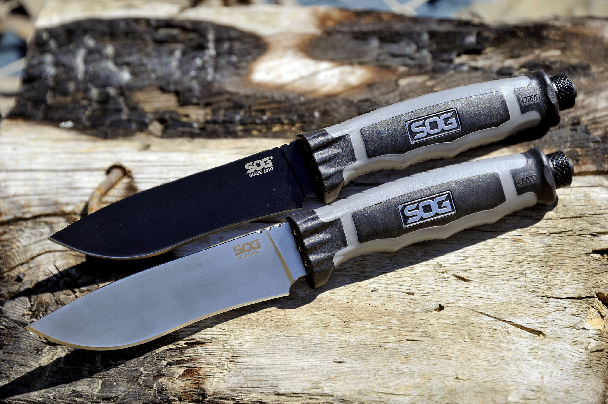 SOG BladeLight: Messer mit LED-Licht SOG BladeLight: Messer mit LED-Licht