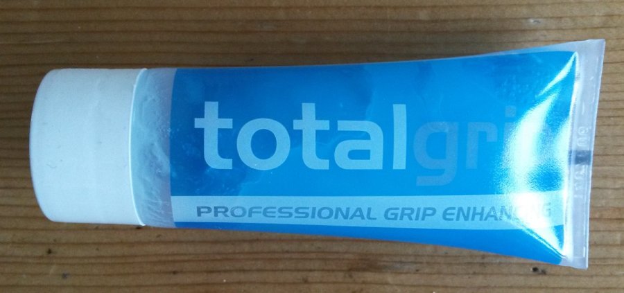 TOTALGRIP - so halten Sie Ihre Waffe absolut sicher TOTALGRIP - so halten Sie Ihre Waffe absolut sicher