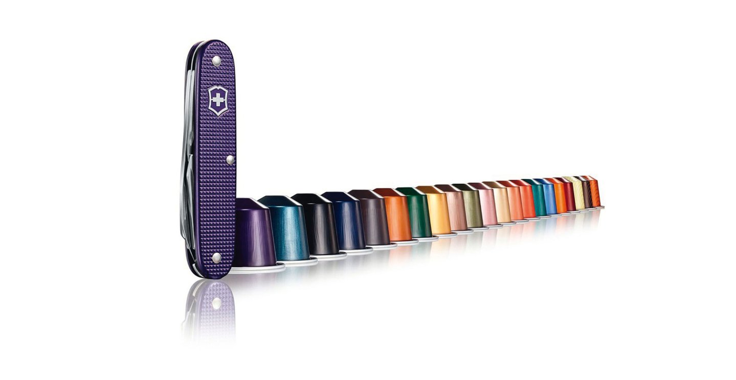 Victorinox: Taschenmesser aus Nespresso-Kapseln Victorinox Taschenmesser Pioneer Alox mit Schalen aus recycelten Nespresso Alu-Kapseln