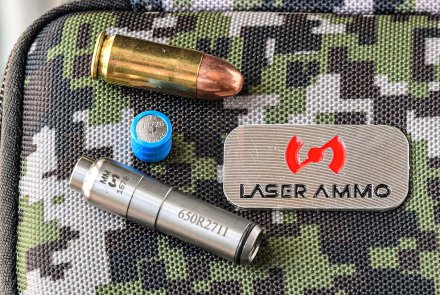 Zuhause Trainieren in 2021: Das Laser Ammo Trockentrainingssystem – modular, sicher und skalierbar Laser Ammo's SureStrike Patrone 9mm Grundkonfiguration