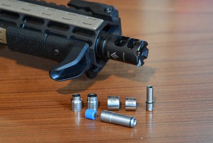 Zuhause Trainieren in 2021: Das Laser Ammo Trockentrainingssystem – modular, sicher und skalierbar Im Detail das Multi-Kaliber-Adapter-Set des Ultimate LE Edition Kits