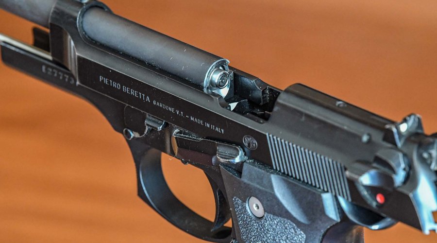 Beretta 98FS Pistole.